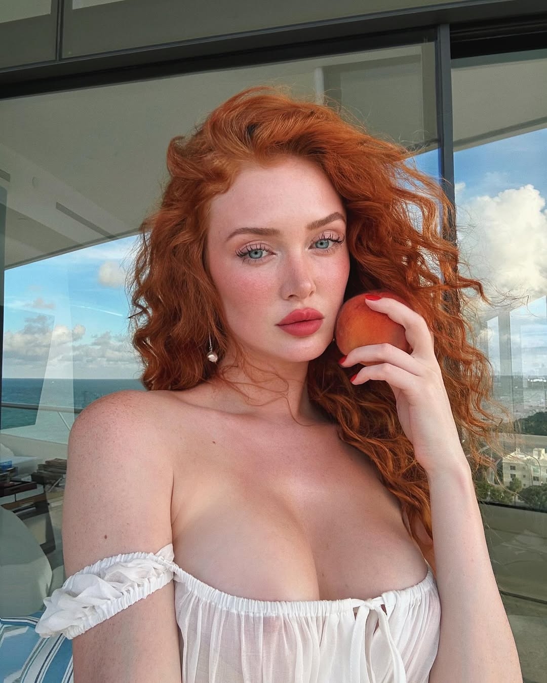 Lily Smith Profile Picture