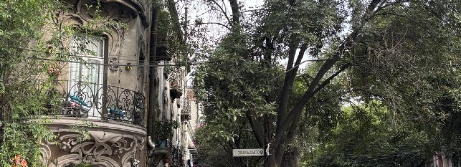 Caroline Cortés Cover Image